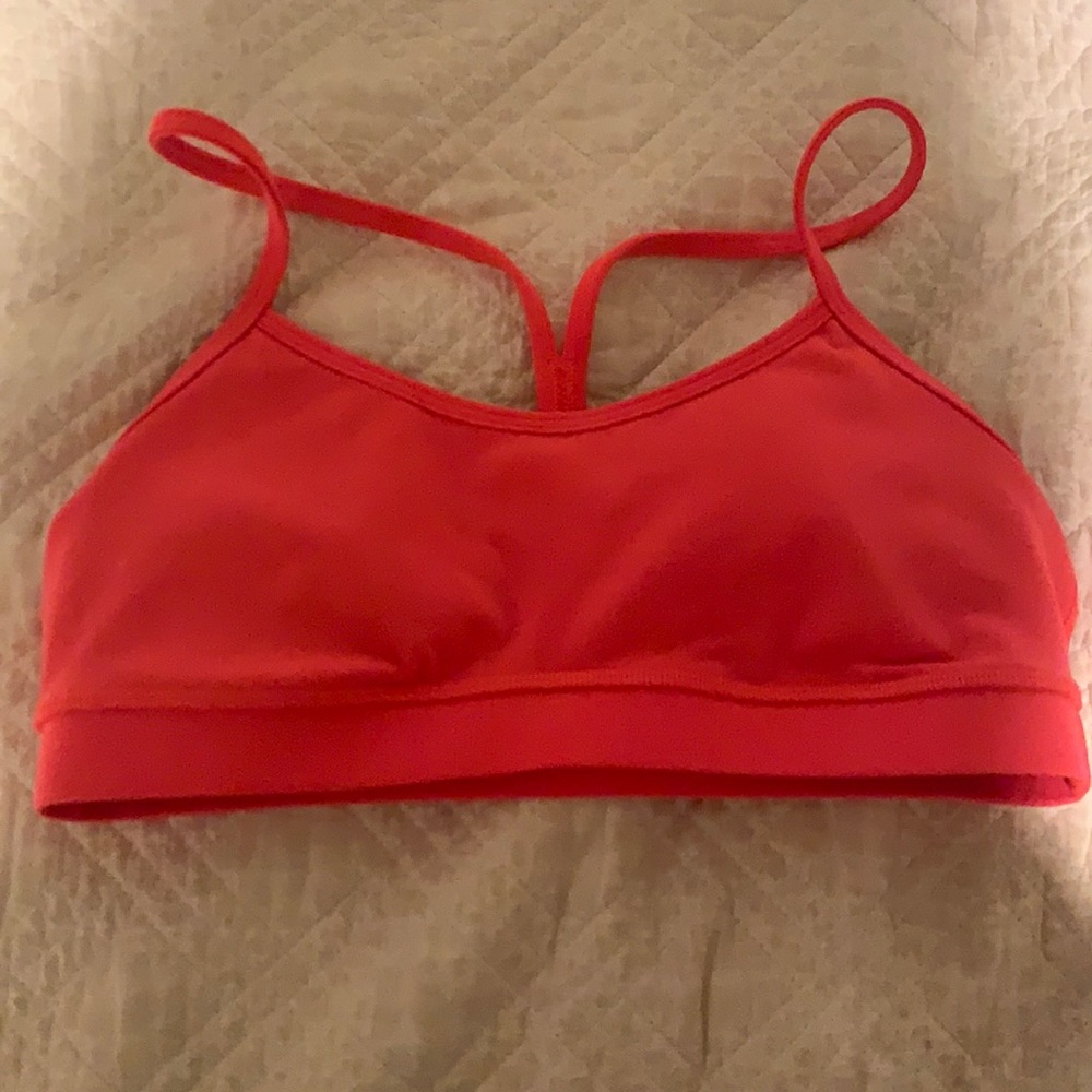 LULULEMON BRA SIZE 6